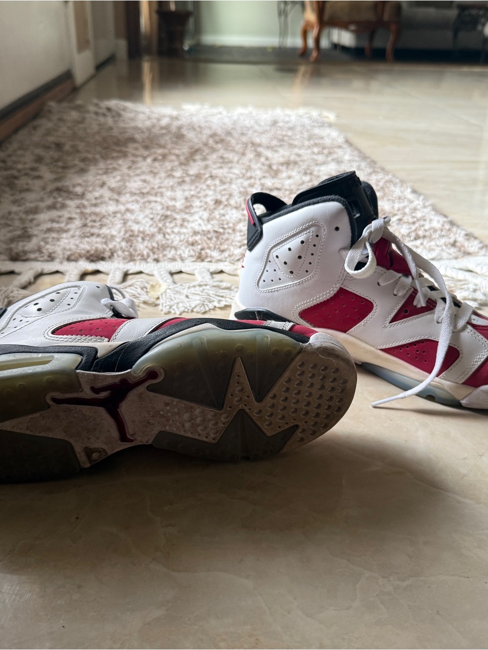 Jordan 6Retro Carmine Kids' High-Top Sneakers in White and Red